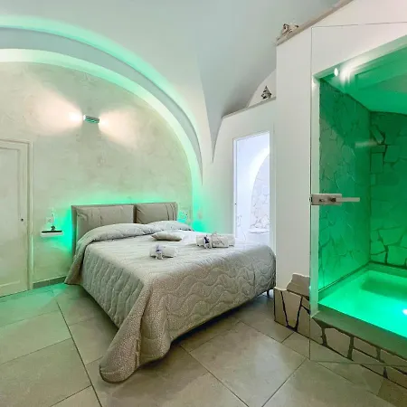 Oda ve Kahvaltı Messapica